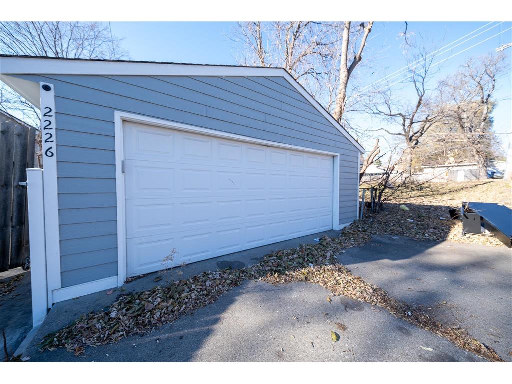 2226 Bryant Avenue N Minneapolis MN 55411 6818910 image35