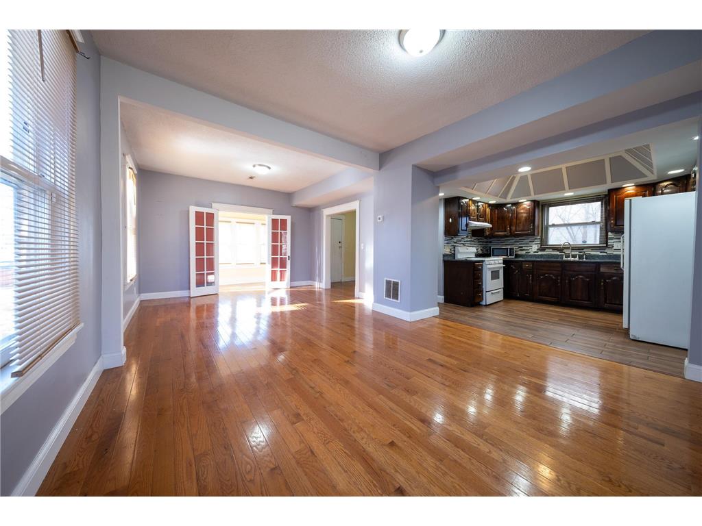 2226 Bryant Avenue N Minneapolis MN 55411 6818910 image7