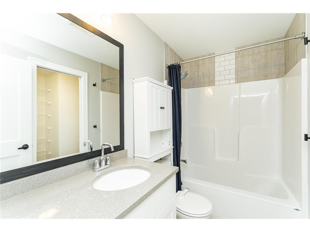 2226 Marvs Lane NE Stewartville MN 55976 6794085 image15