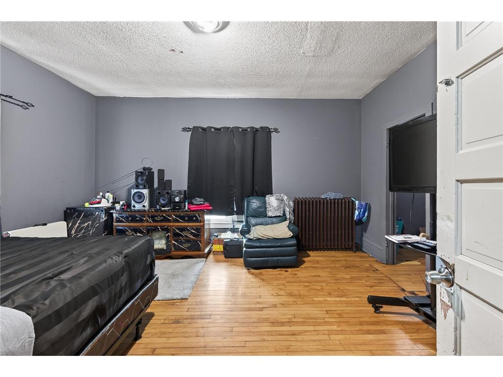 2229 5th Street NE Minneapolis MN 55418 6815497 image17