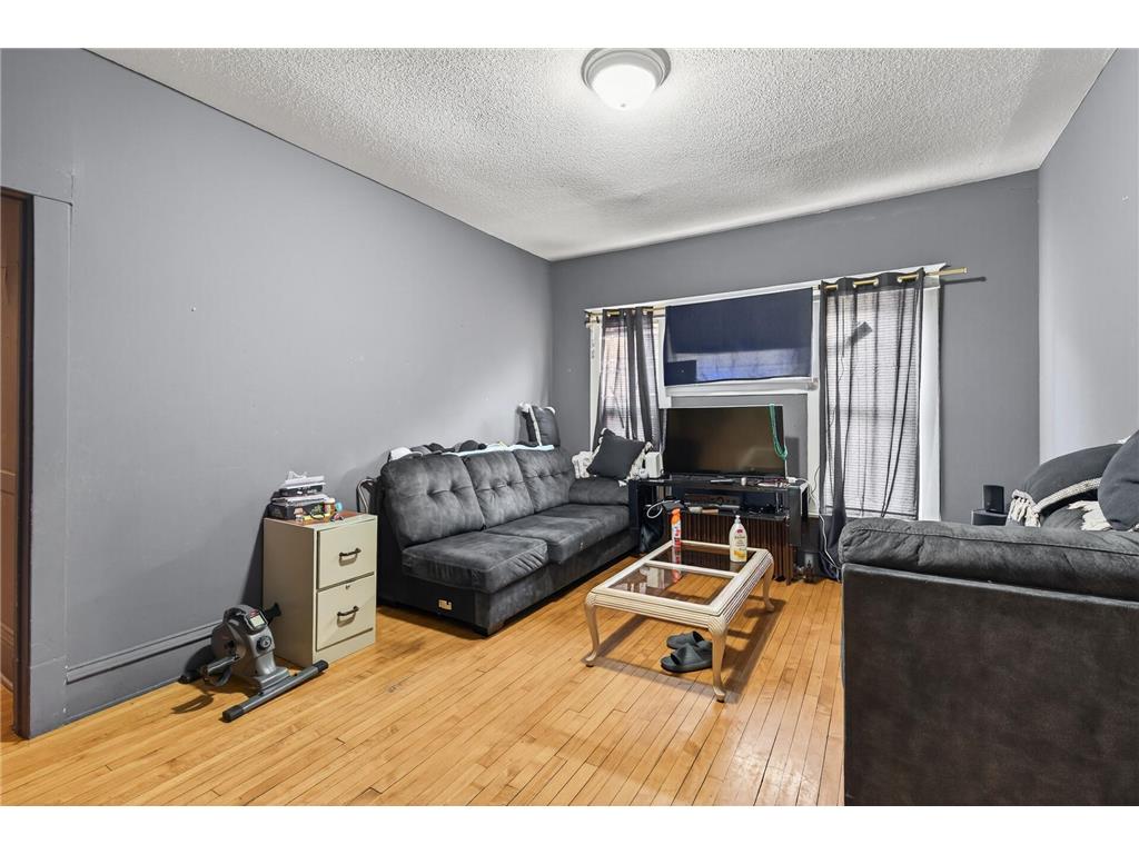 2229 5th Street NE Minneapolis MN 55418 6815497 image4