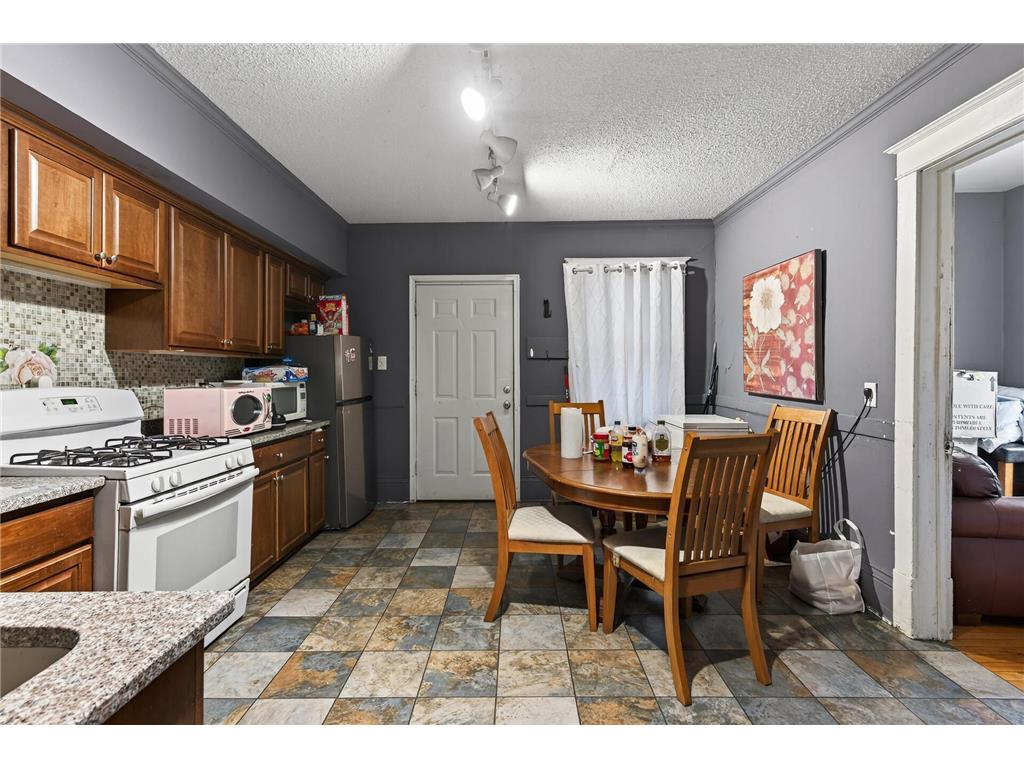 2229 5th Street NE Minneapolis MN 55418 6815497 image7
