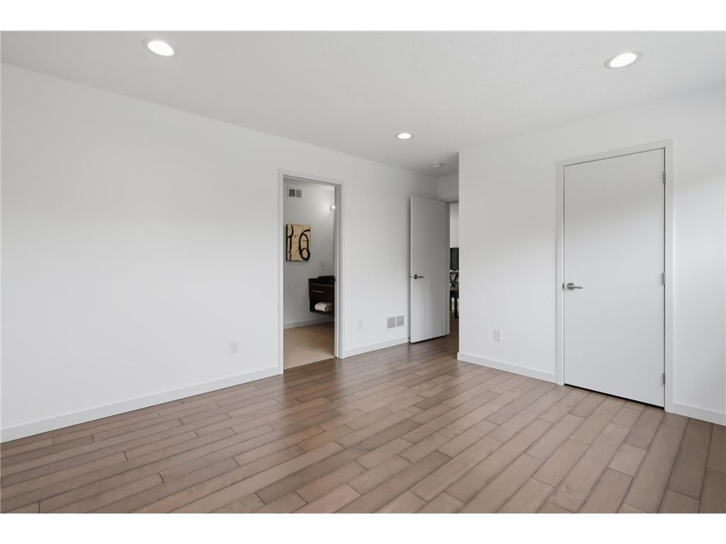 2229 Wall Street Eagan MN 55122 7058398 image49