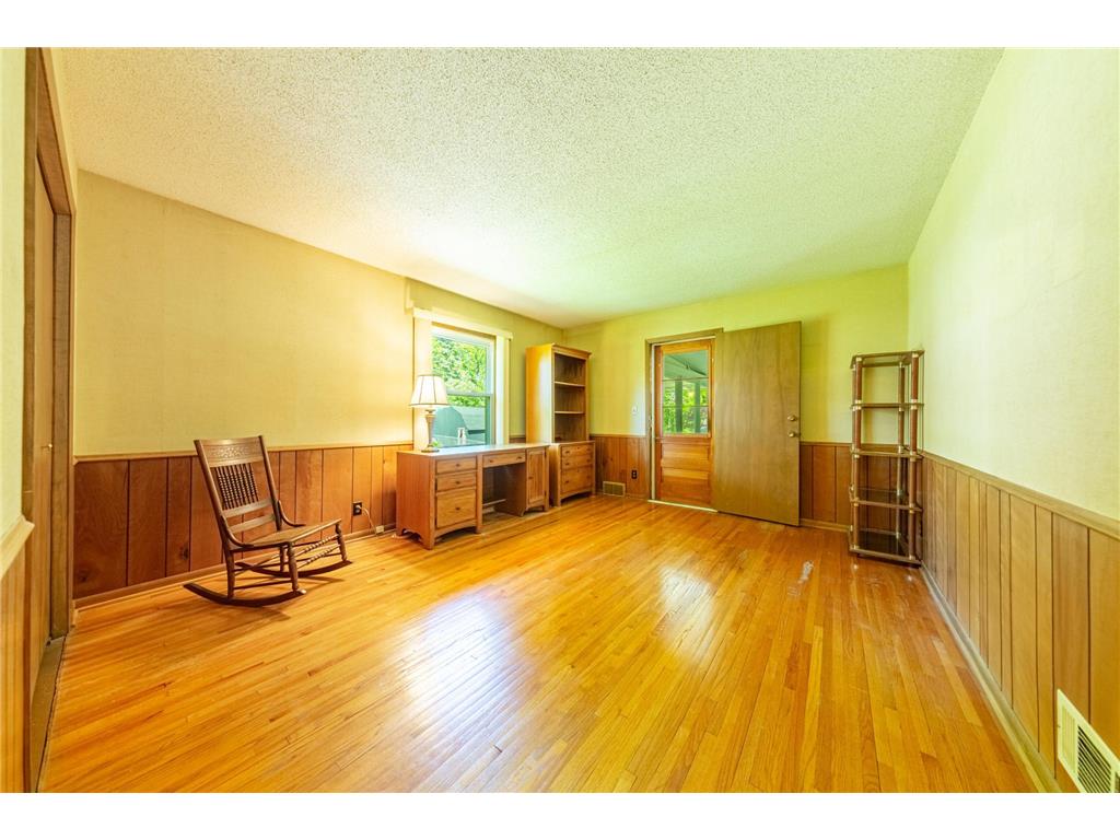 223 Central Avenue N Wayzata MN 55391 7071388 image24