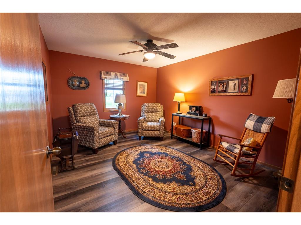 223 E Oak Street Tyler MN 56178 7096187 image11