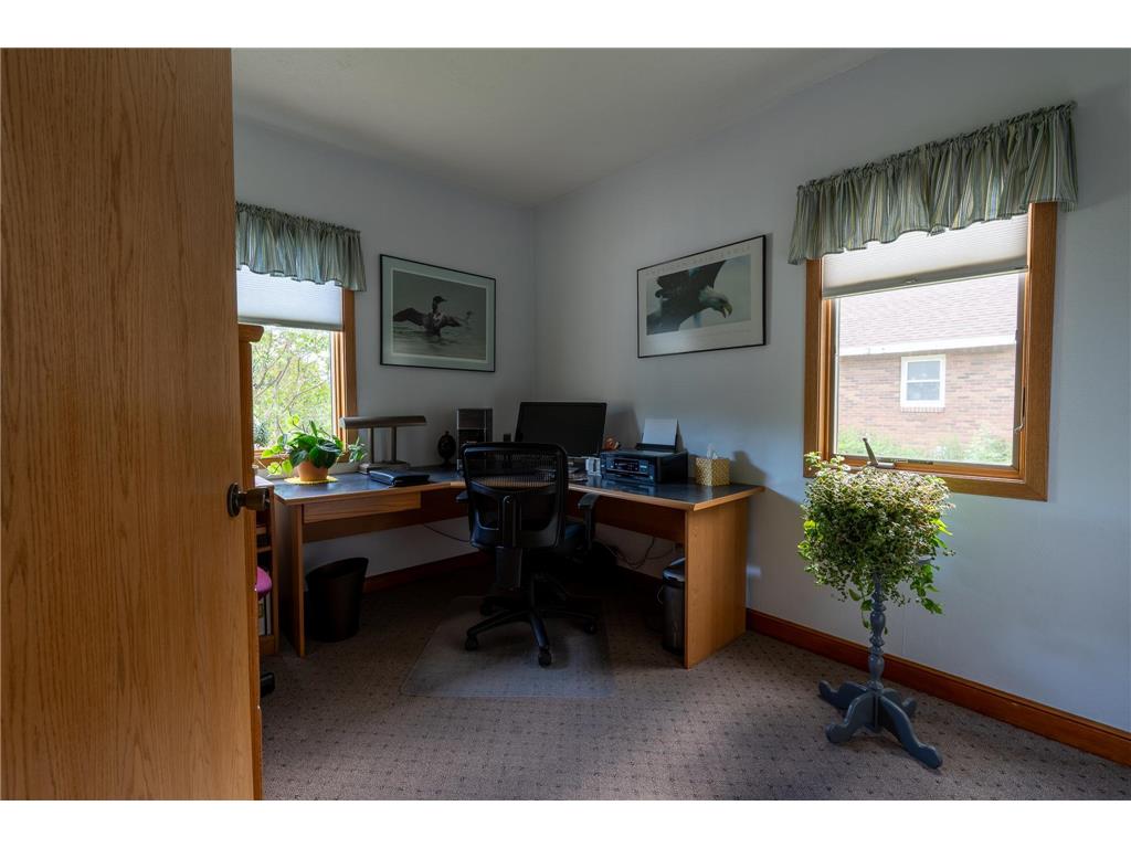 223 E Oak Street Tyler MN 56178 7096187 image12