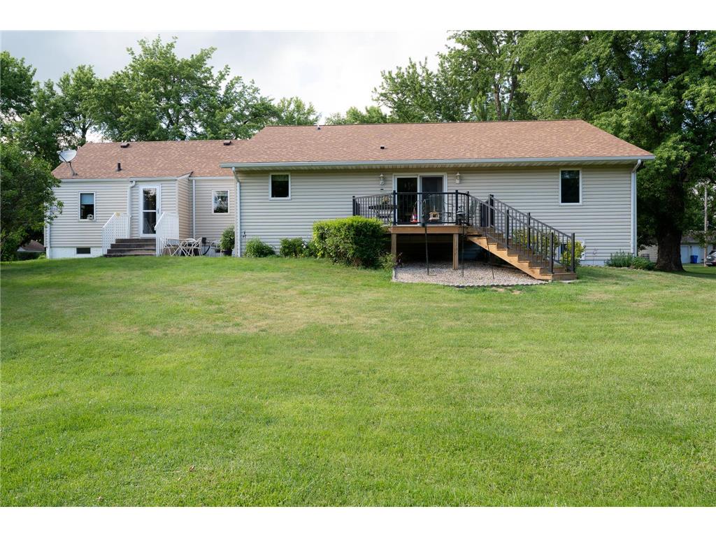 223 E Oak Street Tyler MN 56178 7096187 image3