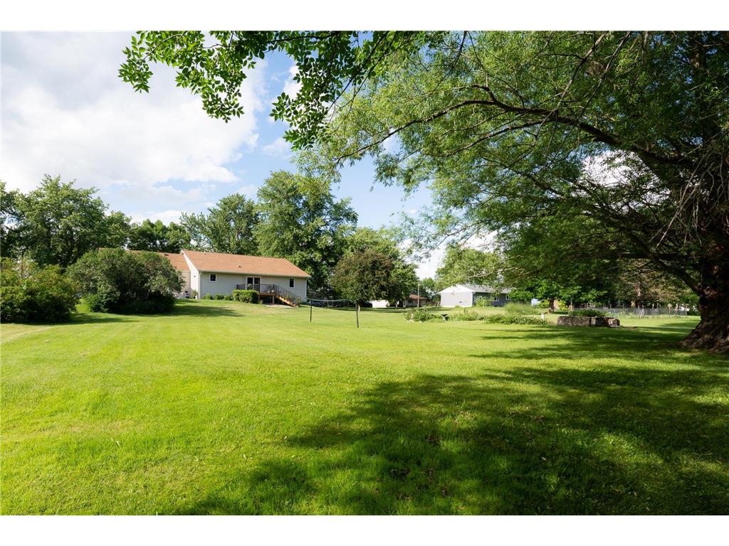 223 E Oak Street Tyler MN 56178 7096187 image4