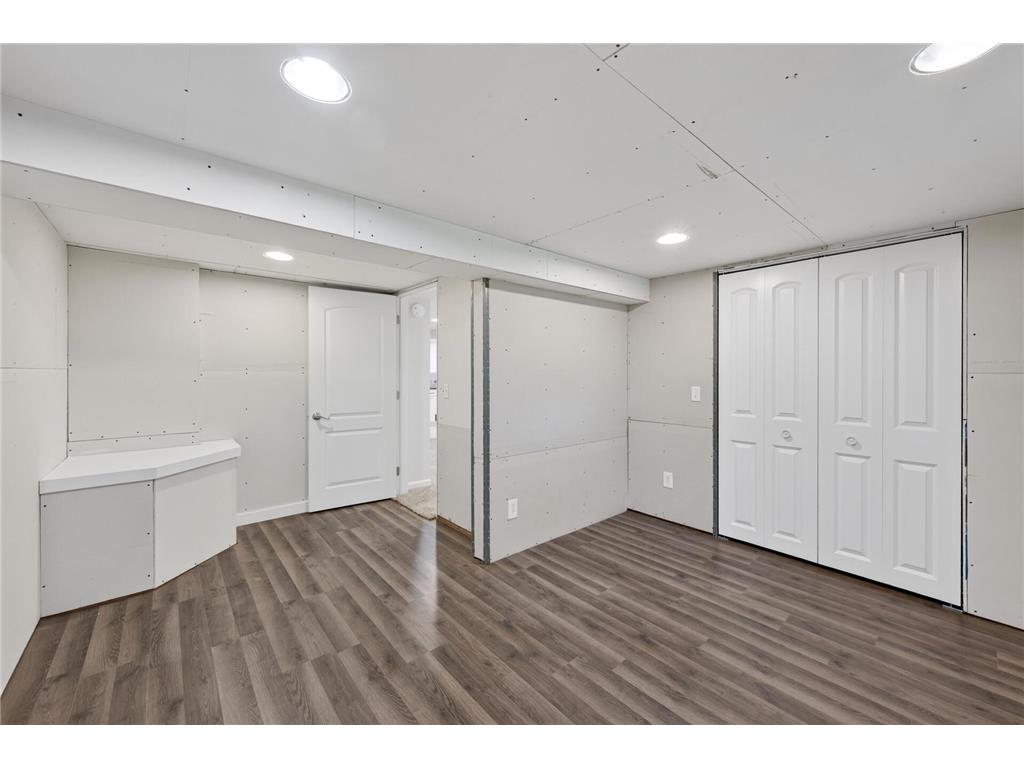 223 Grove Road East Bethel MN 55092 - Coon 7095980 image34