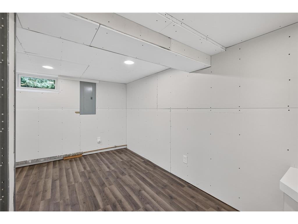 223 Grove Road East Bethel MN 55092 - Coon 7095980 image35
