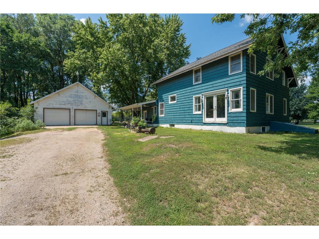 223 Joy Avenue SW Madelia MN 56062 7109526 image1