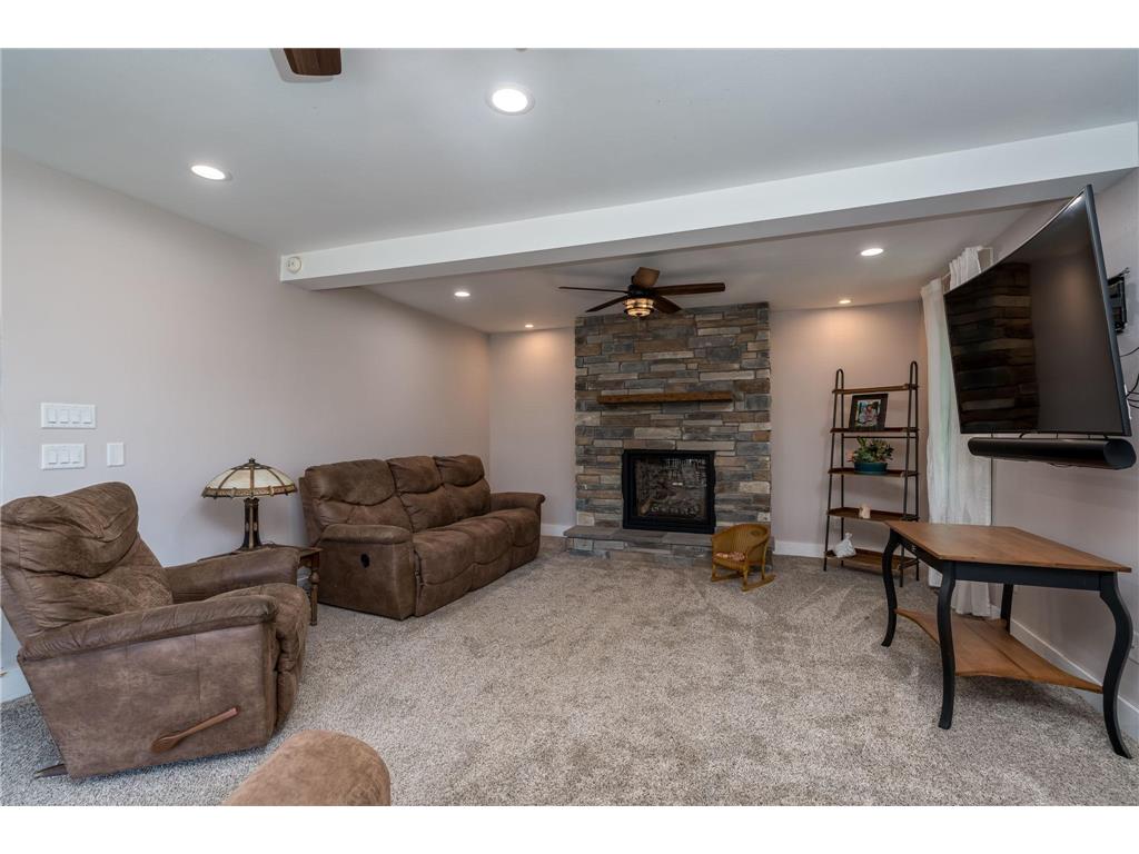 223 Joy Avenue SW Madelia MN 56062 7109526 image12