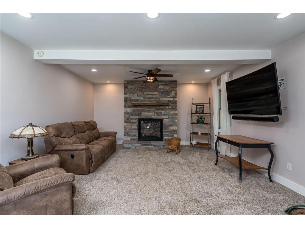 223 Joy Avenue SW Madelia MN 56062 7109526 image13