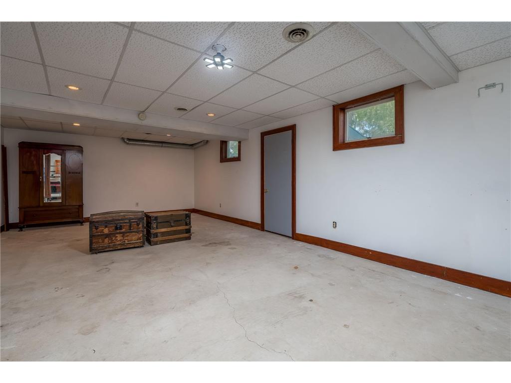 223 Joy Avenue SW Madelia MN 56062 7109526 image30