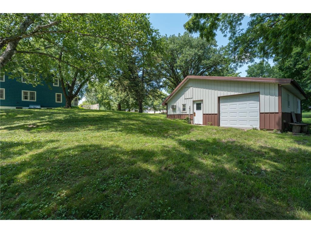 223 Joy Avenue SW Madelia MN 56062 7109526 image37