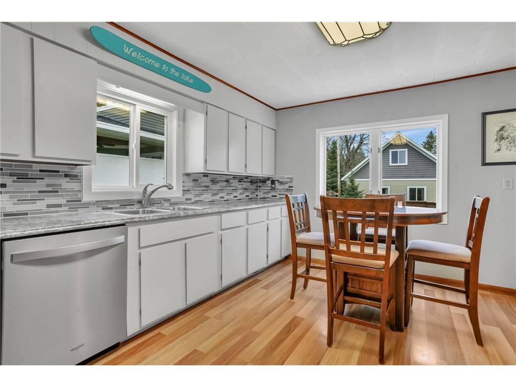 223 Lake Avenue S Spicer MN 56288 - Green 7070284 image11