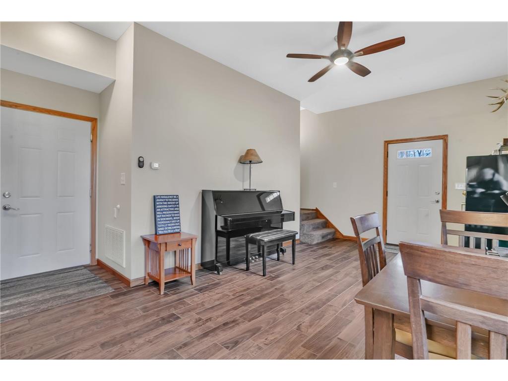 223 Lake Avenue S Spicer MN 56288 - Green 7070284 image29