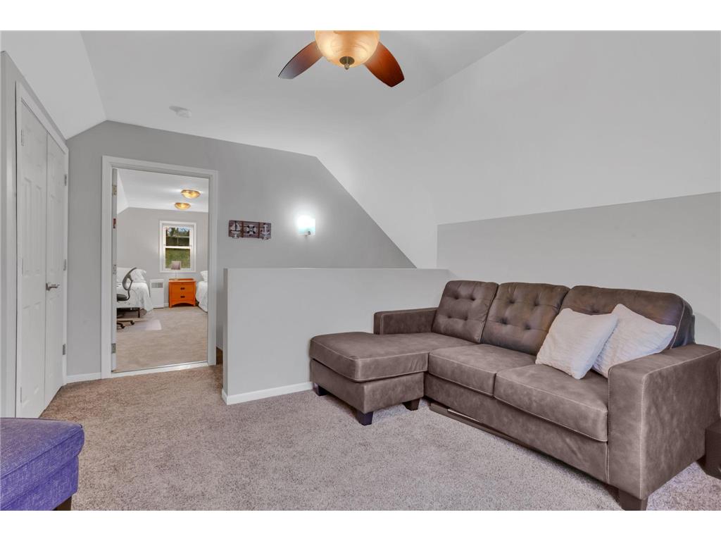 223 Lake Avenue S Spicer MN 56288 - Green 7070284 image34