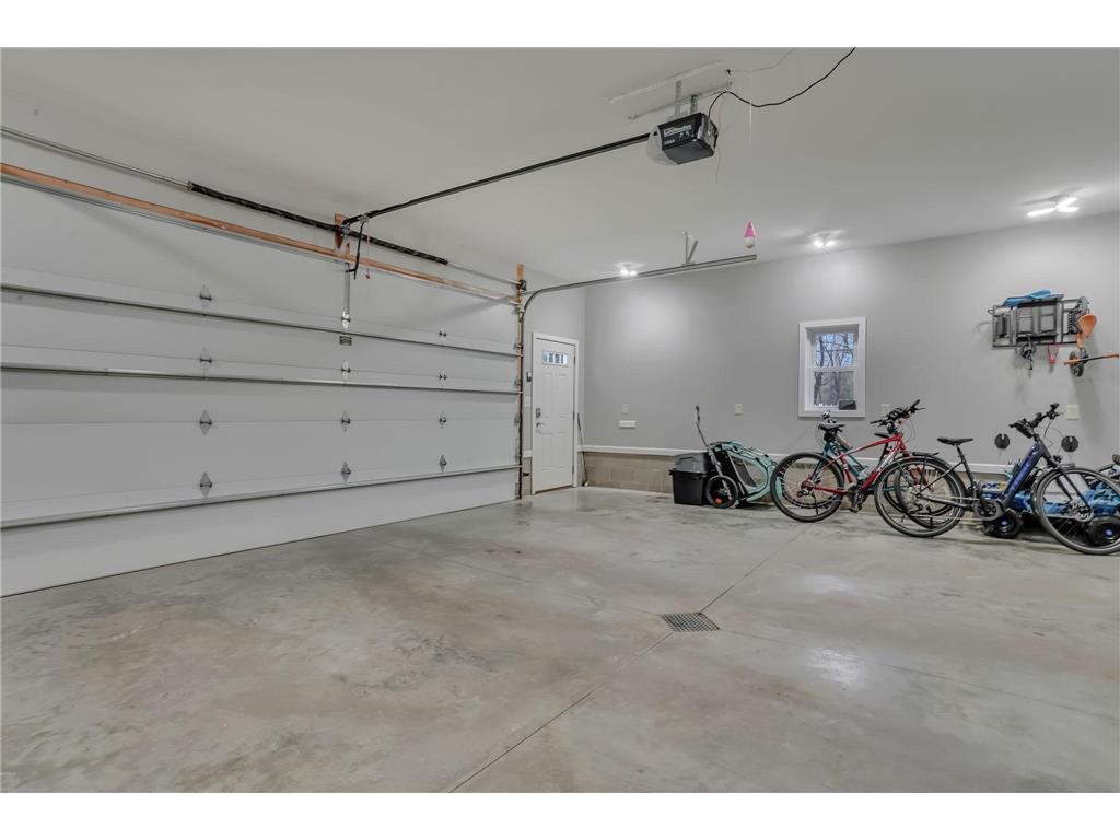 223 Lake Avenue S Spicer MN 56288 - Green 7070284 image35