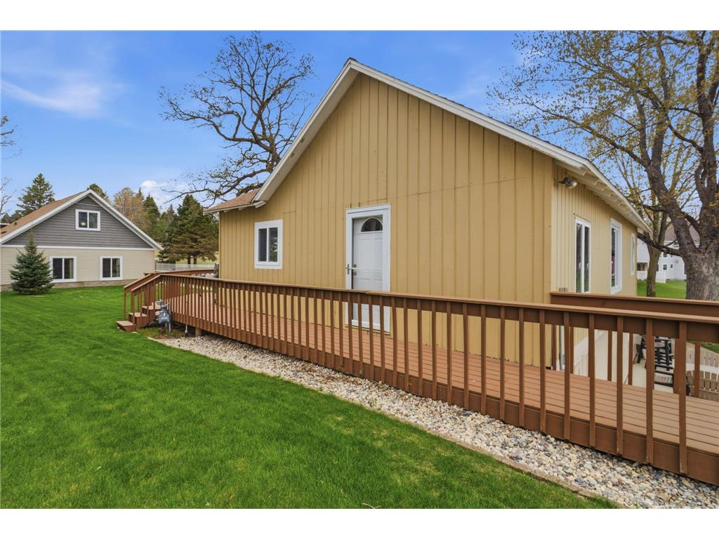 223 Lake Avenue S Spicer MN 56288 - Green 7070284 image39