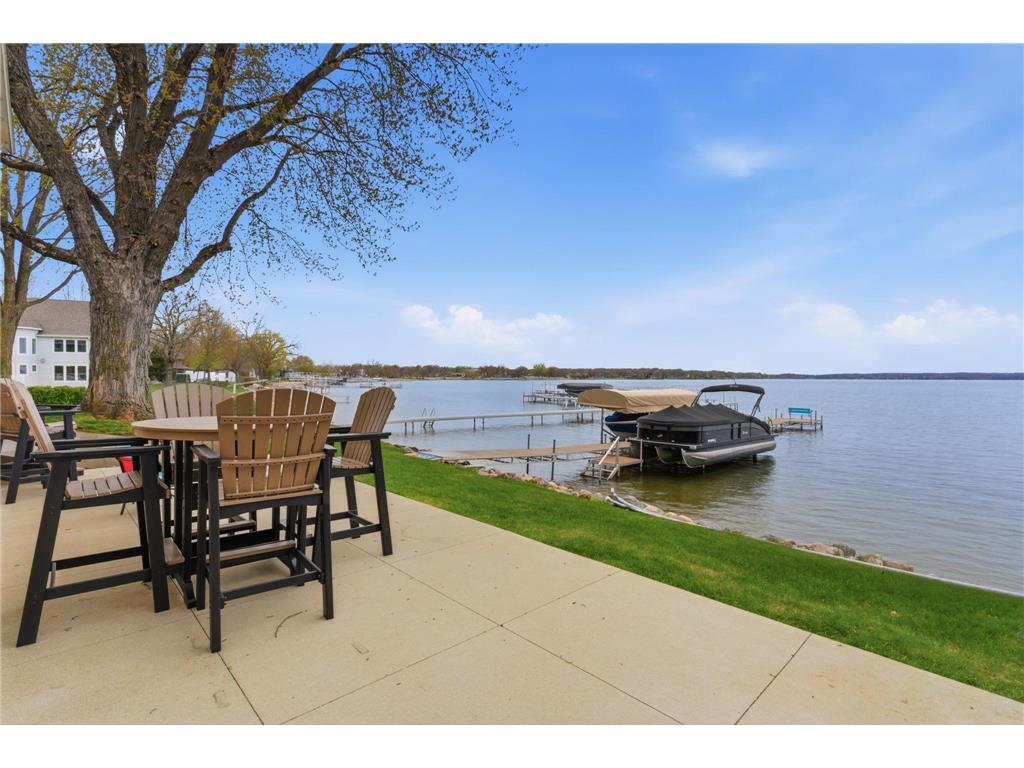 223 Lake Avenue S Spicer MN 56288 - Green 7070284 image6