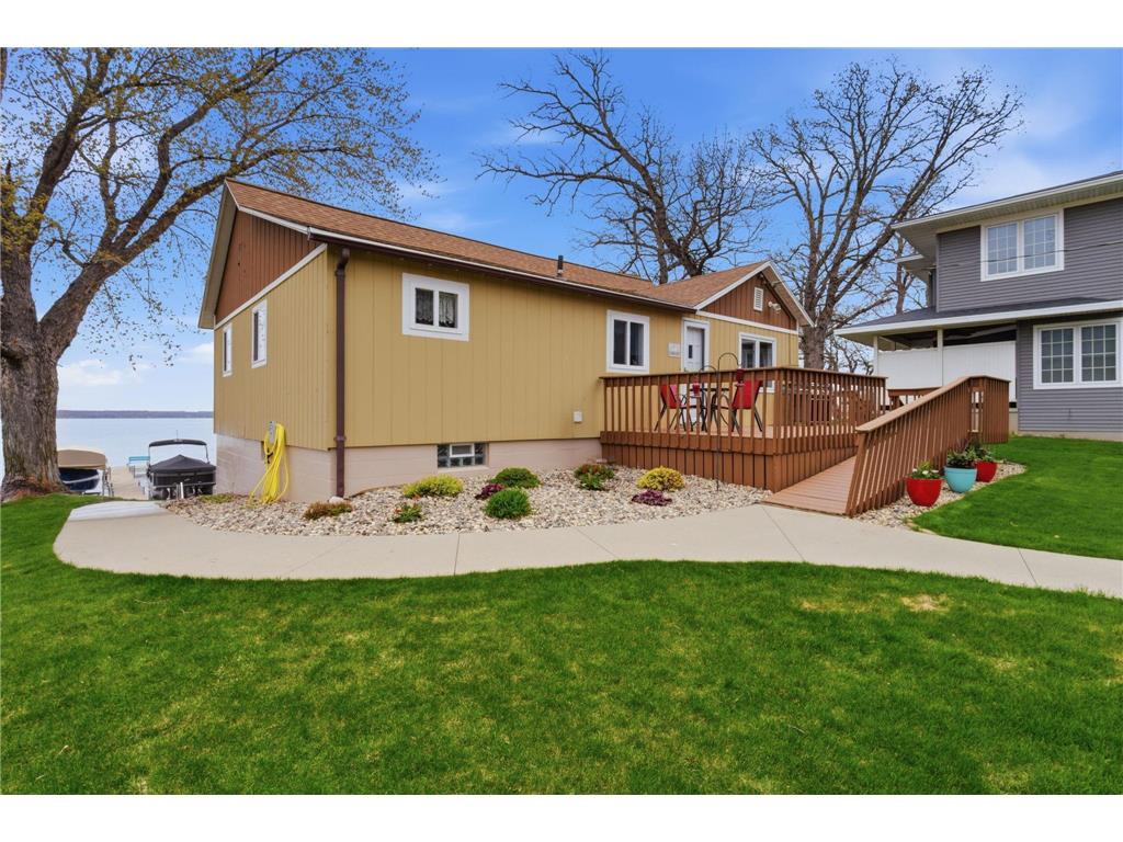 223 Lake Avenue S Spicer MN 56288 - Green 7070284 image8