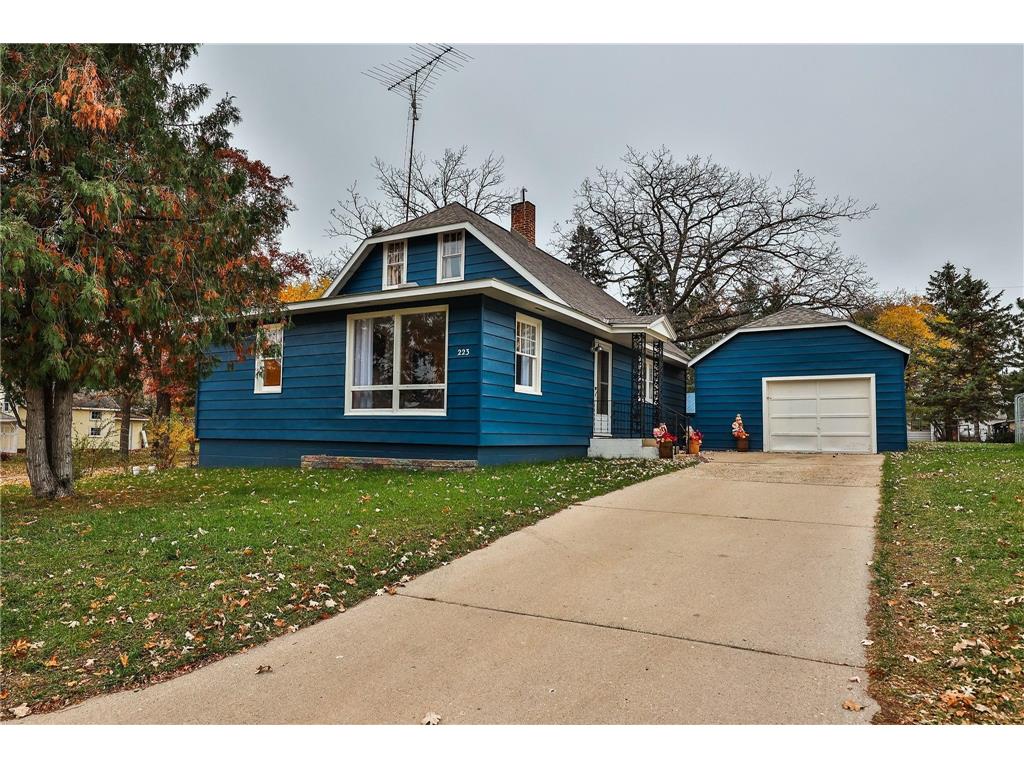 223 Main Street NW Menahga MN 56464 - Spirit Lake 6451597 image1