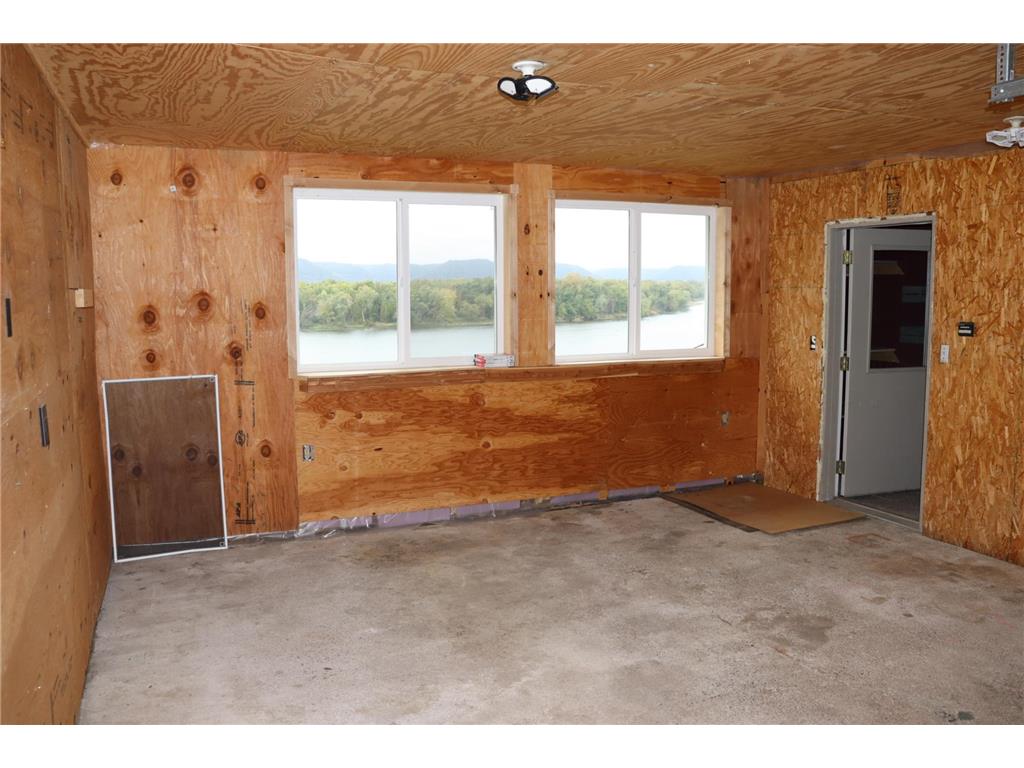 223 S Hill Street Fountain City WI 54629 6803740 image11