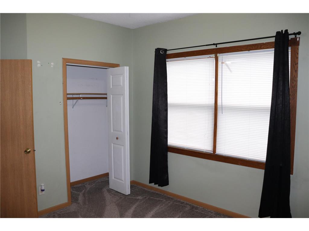 223 S Hill Street Fountain City WI 54629 6803740 image18