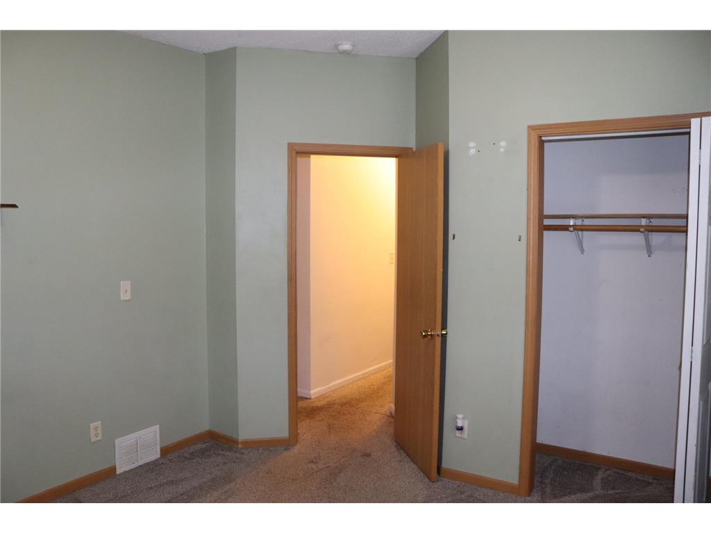 223 S Hill Street Fountain City WI 54629 6803740 image19