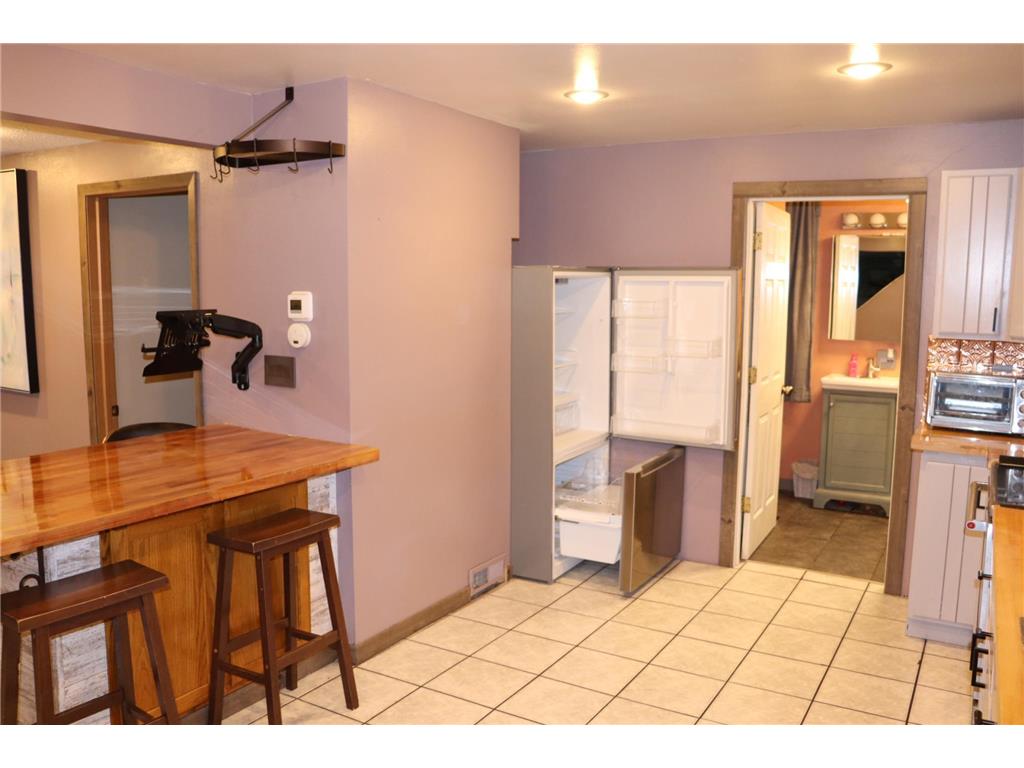 223 S Hill Street Fountain City WI 54629 6803740 image34