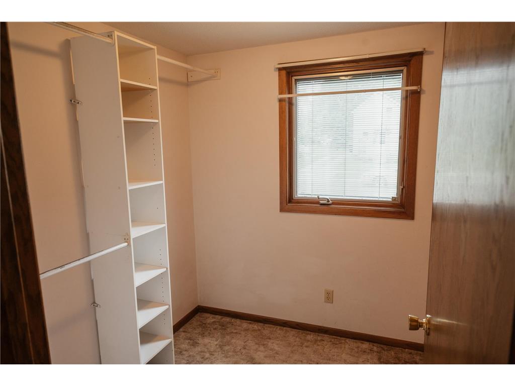 223 W 10th Street Fairmont MN 56031 6759714 image14