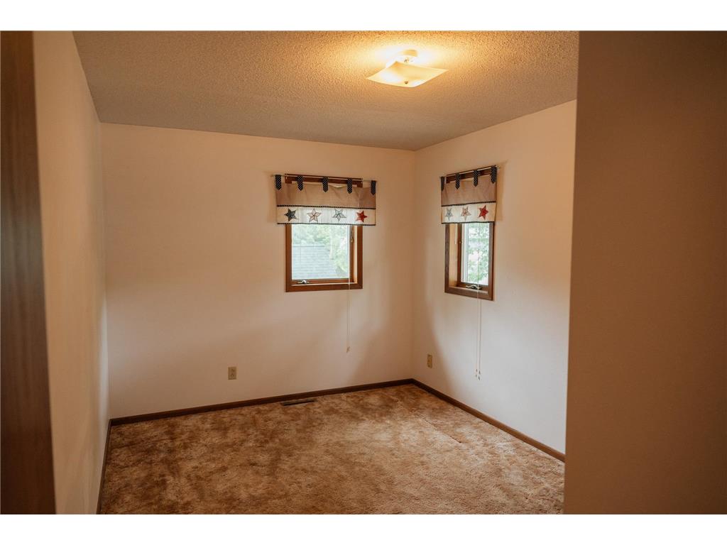 223 W 10th Street Fairmont MN 56031 6759714 image18