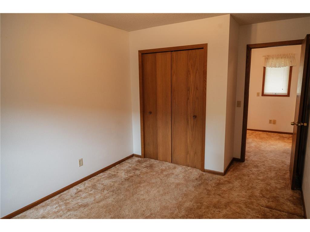 223 W 10th Street Fairmont MN 56031 6759714 image19