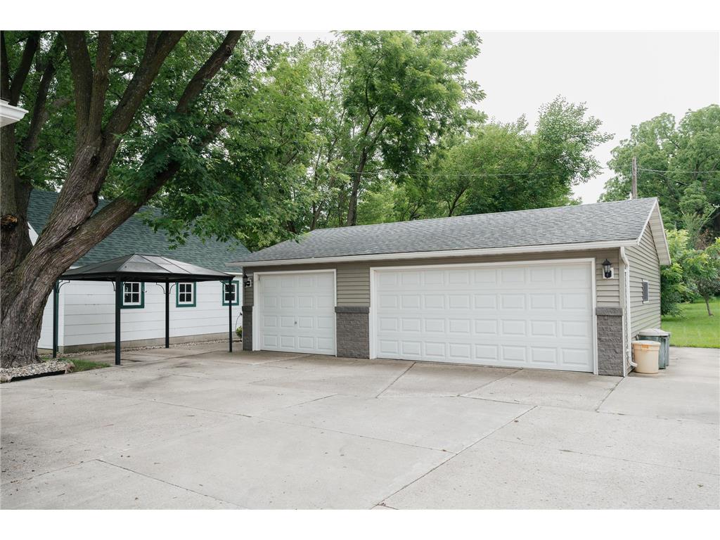 223 W 10th Street Fairmont MN 56031 6759714 image2