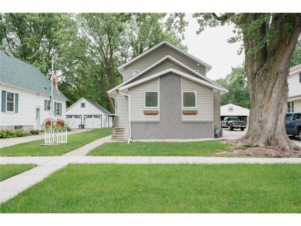 223 W 10th Street Fairmont MN 56031 6759714 image40