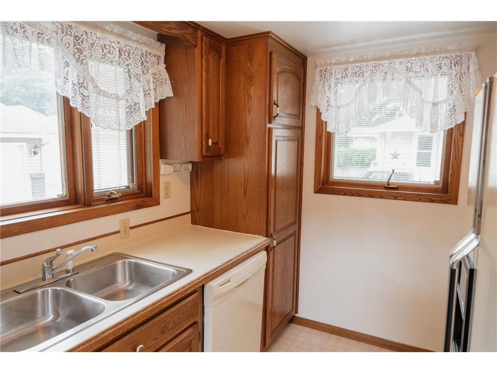 223 W 10th Street Fairmont MN 56031 6759714 image5