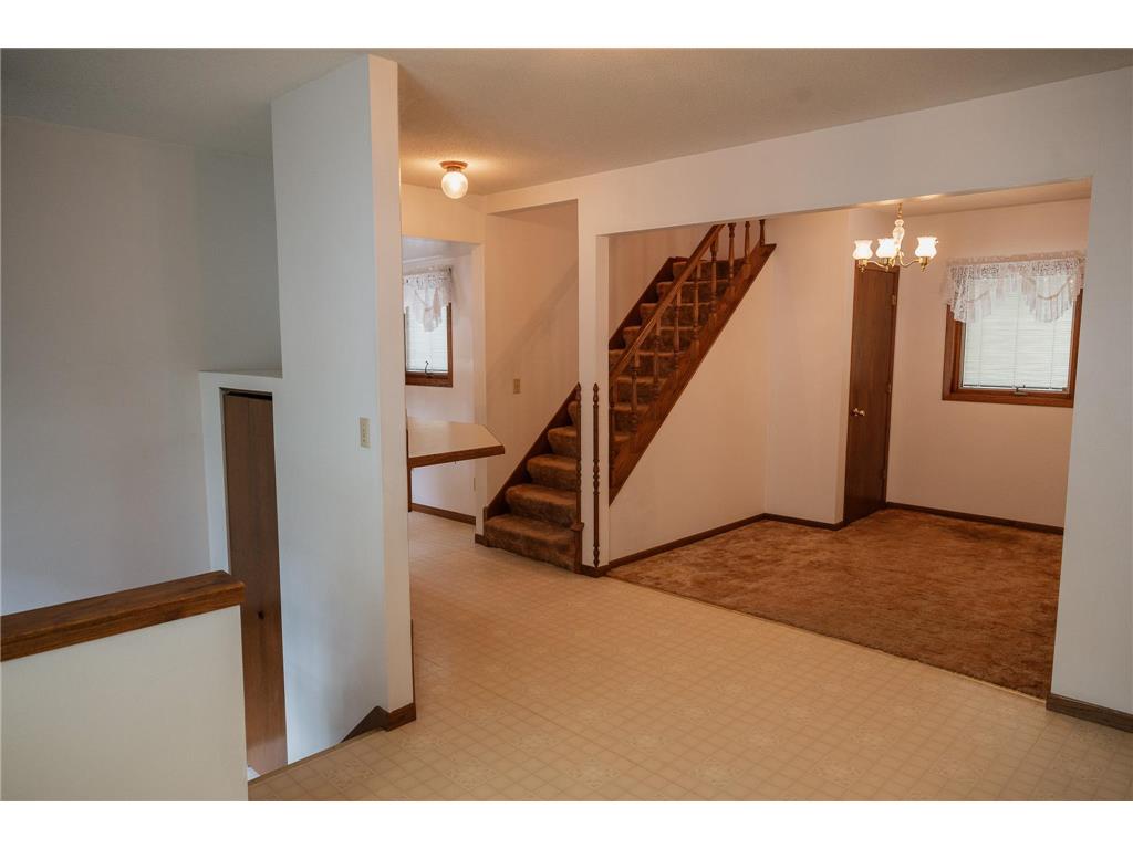 223 W 10th Street Fairmont MN 56031 6759714 image6