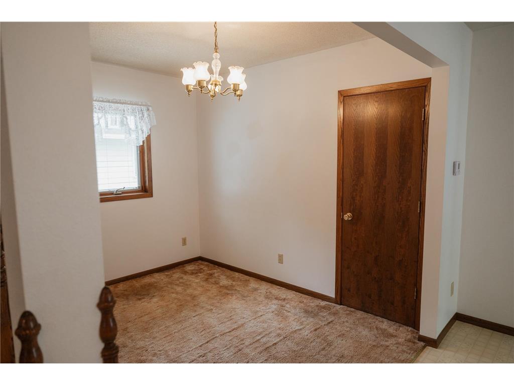 223 W 10th Street Fairmont MN 56031 6759714 image9