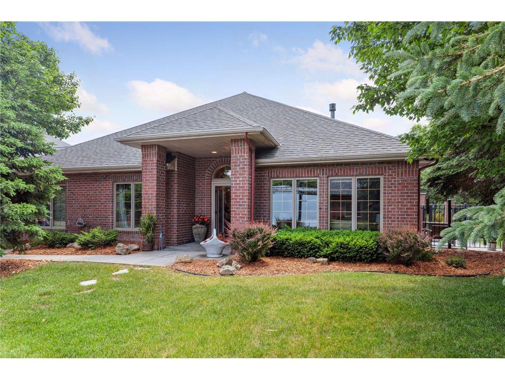 223 W Canyon Drive Hudson Twp WI 54016 6379939 image1