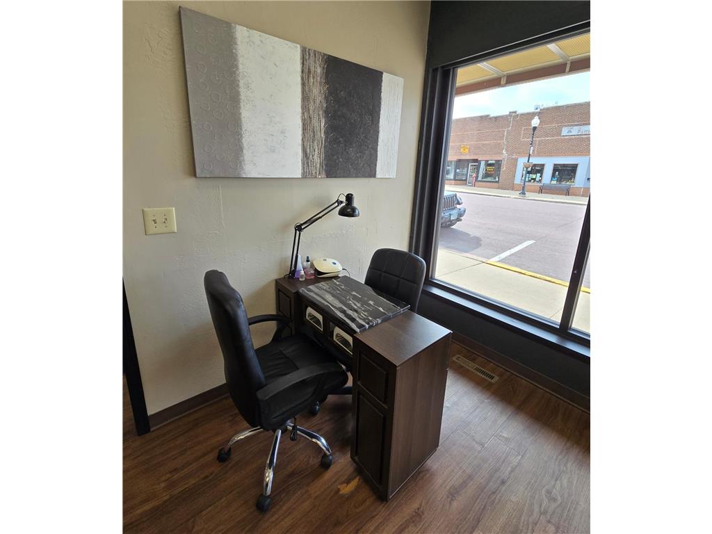 223 W Main Street Pipestone MN 56164 6705586 image15