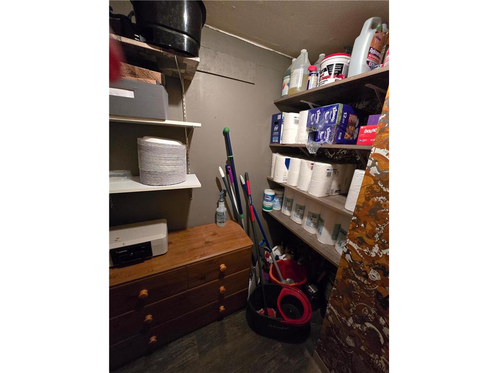 223 W Main Street Pipestone MN 56164 6705586 image19