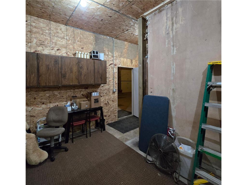 223 W Main Street Pipestone MN 56164 6705586 image23