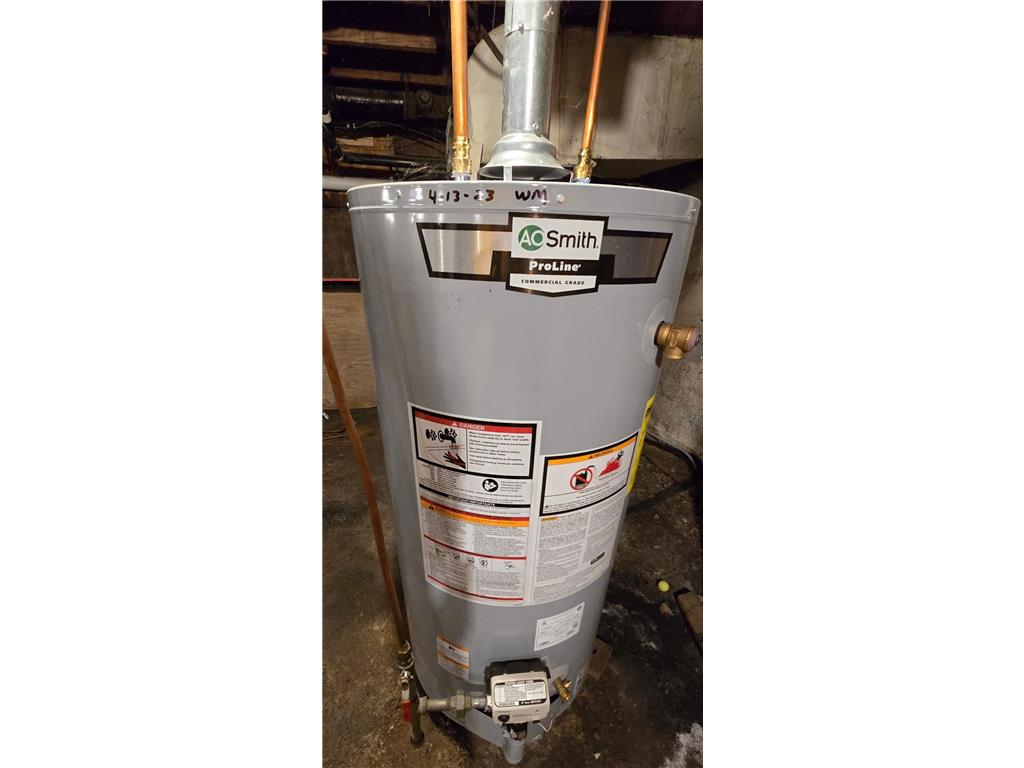 223 W Main Street Pipestone MN 56164 6705586 image24