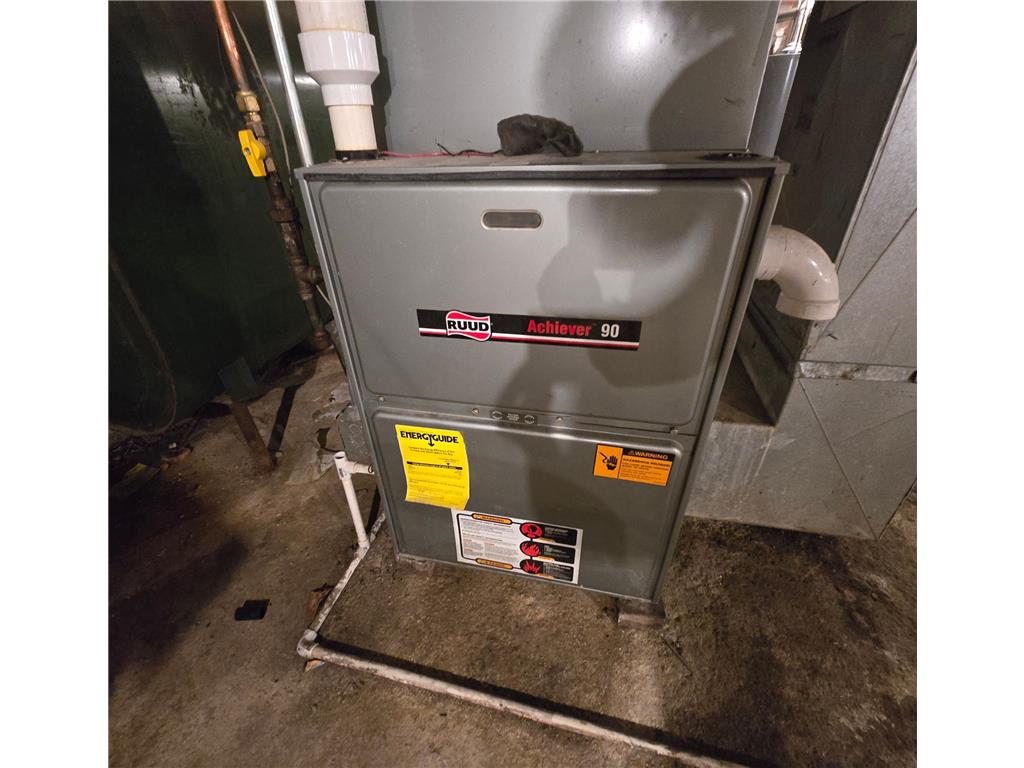 223 W Main Street Pipestone MN 56164 6705586 image25