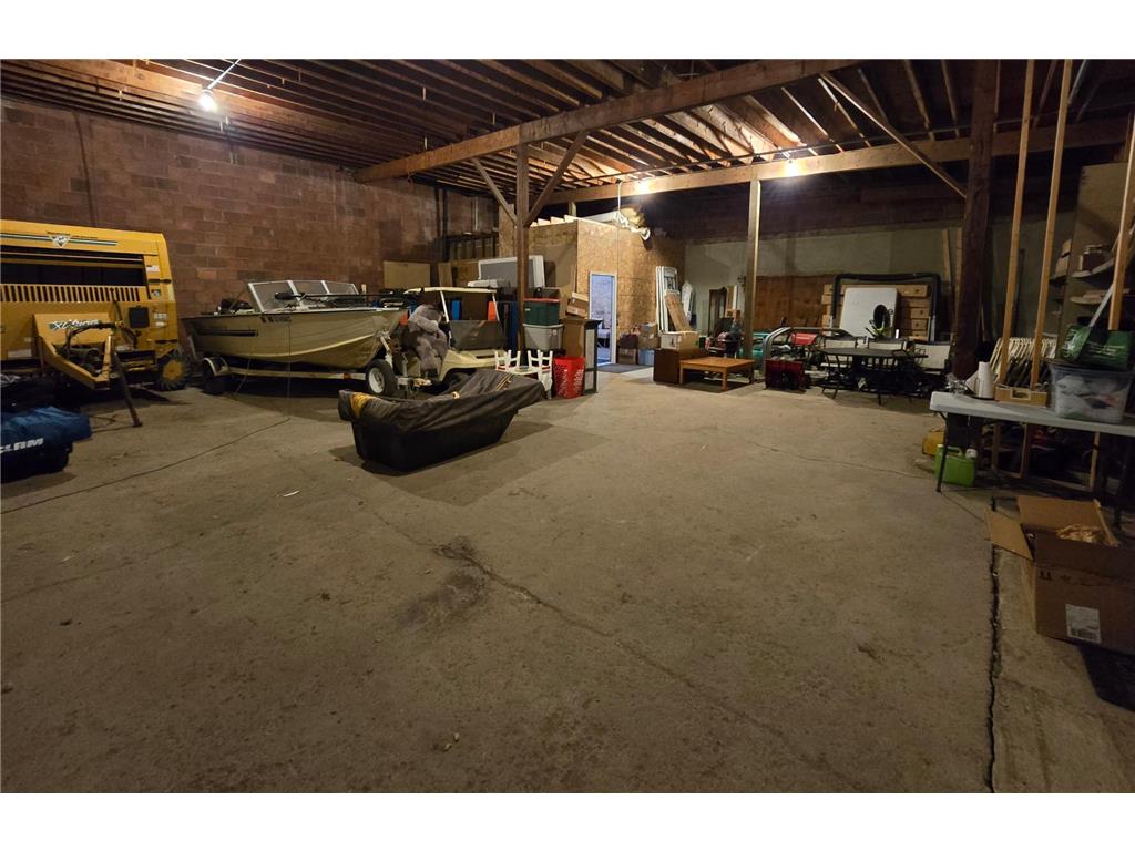 223 W Main Street Pipestone MN 56164 6705586 image29