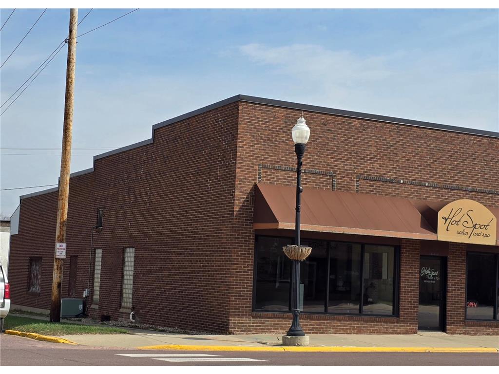 223 W Main Street Pipestone MN 56164 6705586 image34