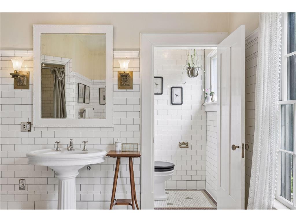 223 Walnut Street Saint Paul MN 55102 7101189 image63