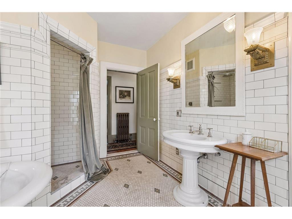223 Walnut Street Saint Paul MN 55102 7101189 image66