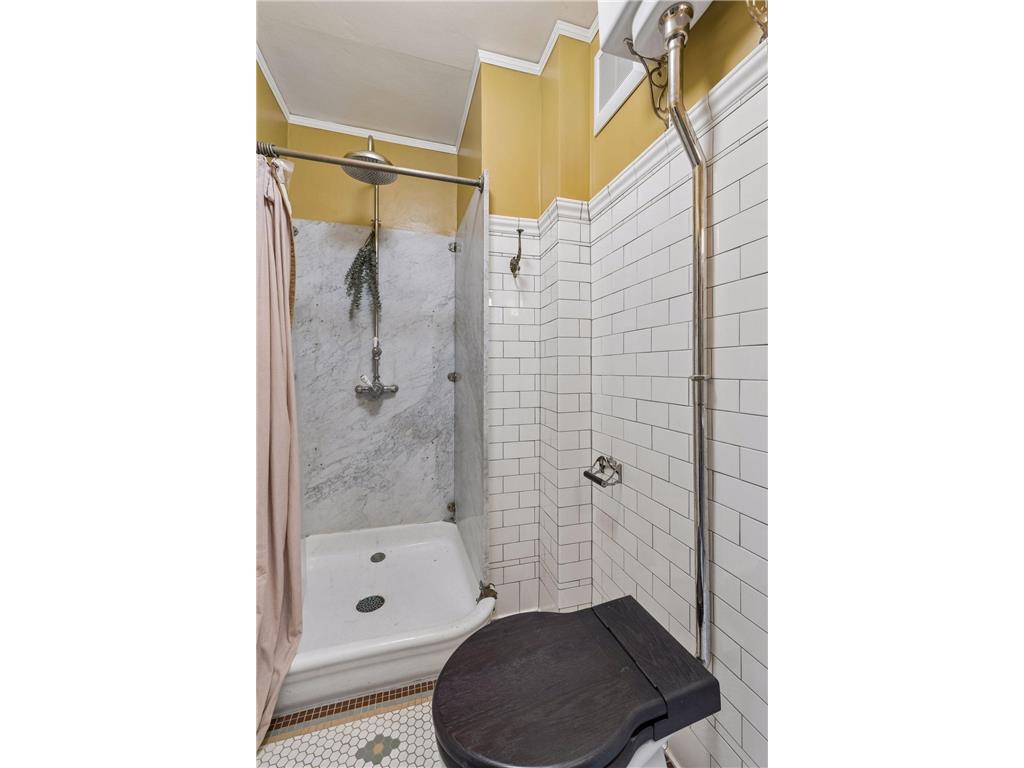 223 Walnut Street Saint Paul MN 55102 7101189 image78